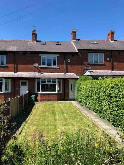 Fantastic Fresh Home In The Heart Of Horsforth Exterior photo